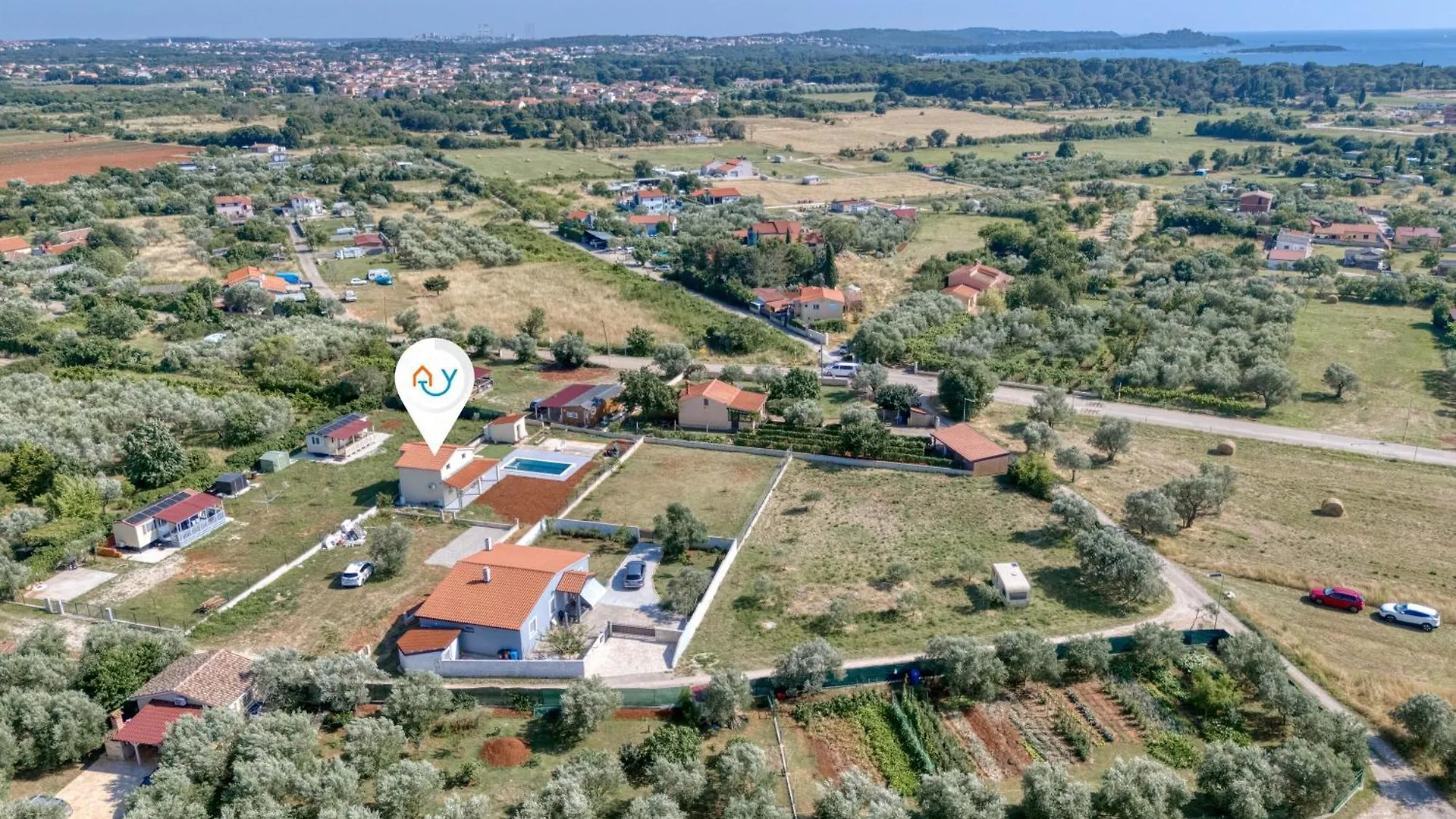 Cozy Holiday Home With Pool - Happy Rentals Fazana Apartment