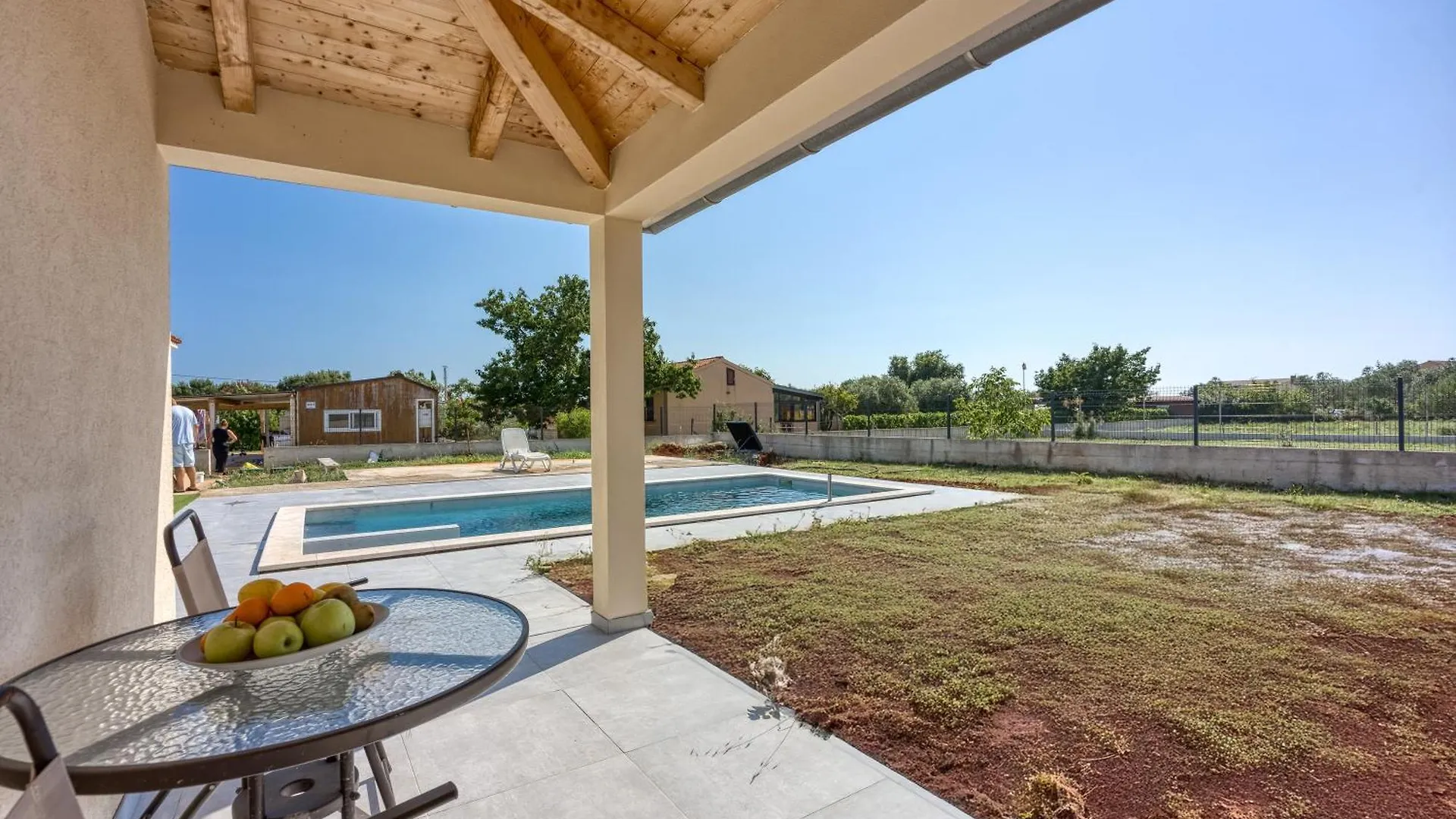 Cozy Holiday Home With Pool - Happy Rentals Fazana Apartment